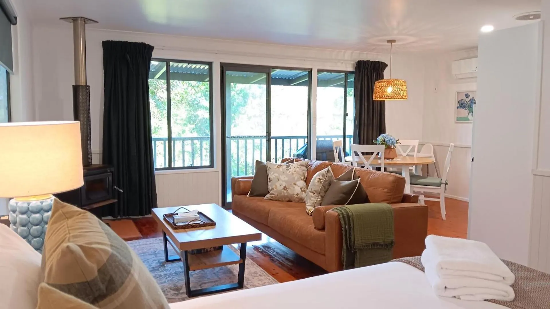 The Cottages On Mount Tamborine 0*,